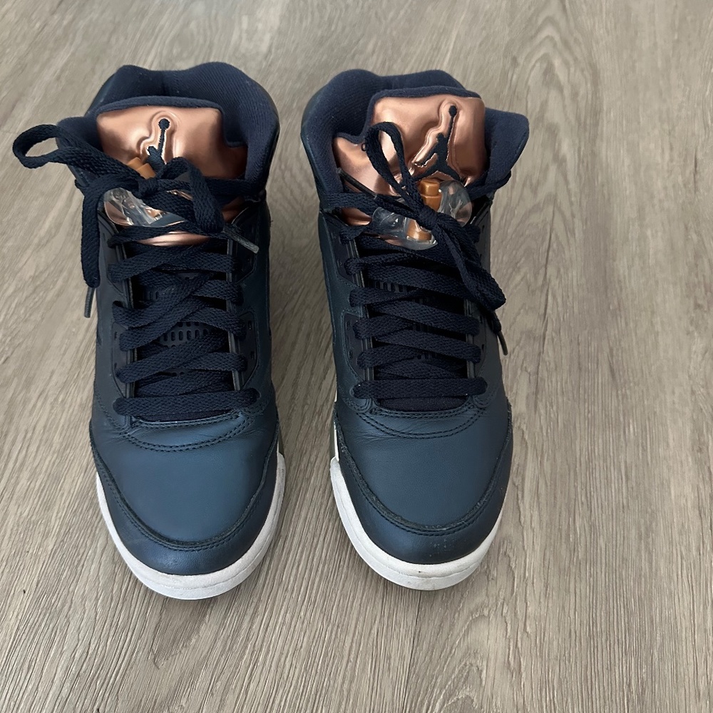 Air Jordan 5 Retro BG Size 5Y Euro 38